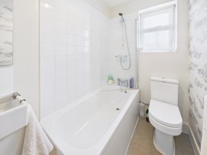 BATHROOM- click for photo gallery